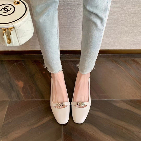 Damen Ballerinas mit elegantem Riemen und schimmerndem Akzent R&B