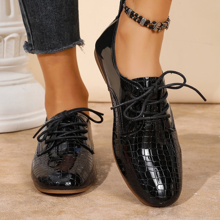 Damen Schnürschuhe im schimmernden Lackdesign mit Rautenprägung R&B