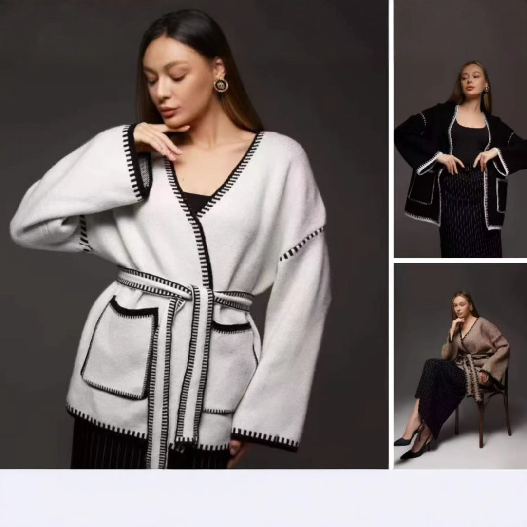 Damen Strickjacke mit Bändern und großen Taschen
