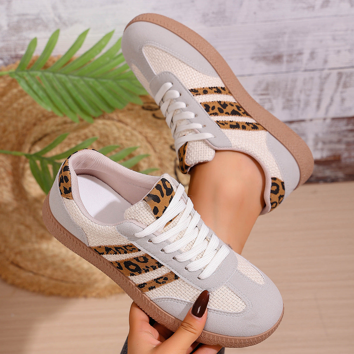 Damen Sportliche Sneaker mit Leoprint und atmungsaktivem Obermaterial R&B