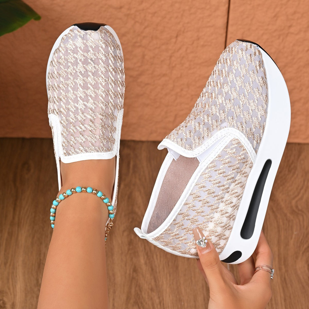 Damen Slip-On Sneakers mit floralem und atmungsaktivem Obermaterial R&B