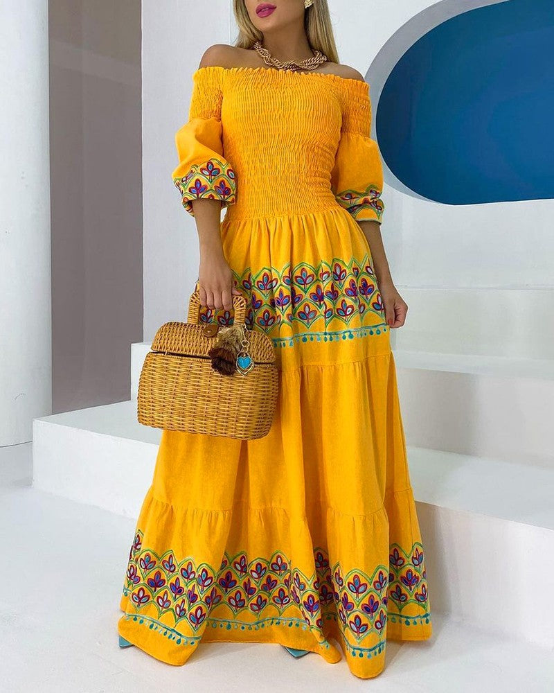 Damen Boho-Maxikleid mit schulterfreiem Design und verspieltem Stickereidetail EB