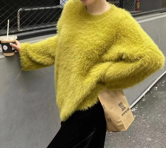Damen Flauschiger Pullover mit lässigem Schnitt und hohem Rundhalsausschnitt R&B
