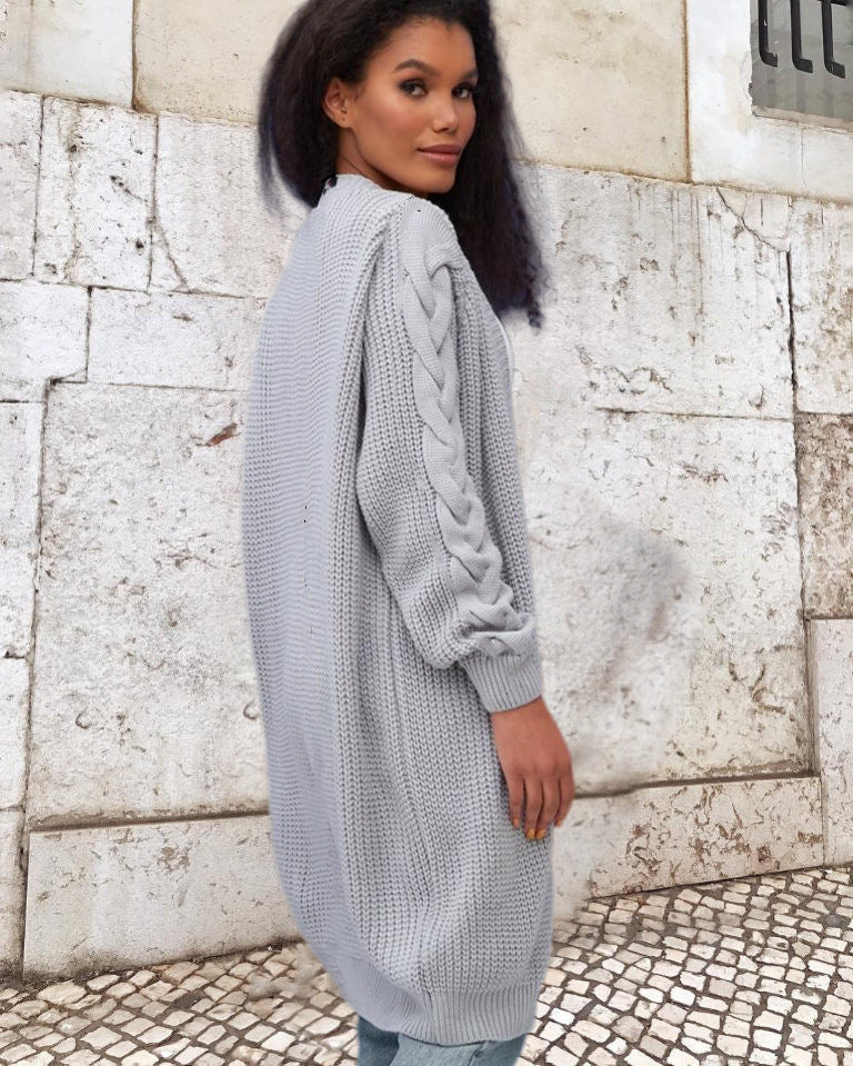 Damen Grobstrickmantel mit eleganten Zopfdetails und lässigem Schnitt R&B
