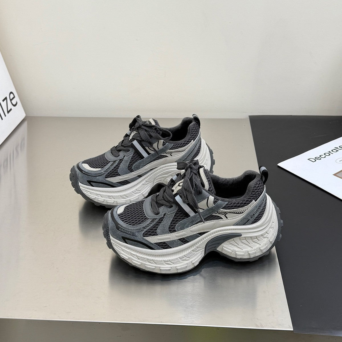 Damen sportliche Lauf-Sneaker mit atmungsaktivem Obermaterial und gepolsterter Sohle R&B