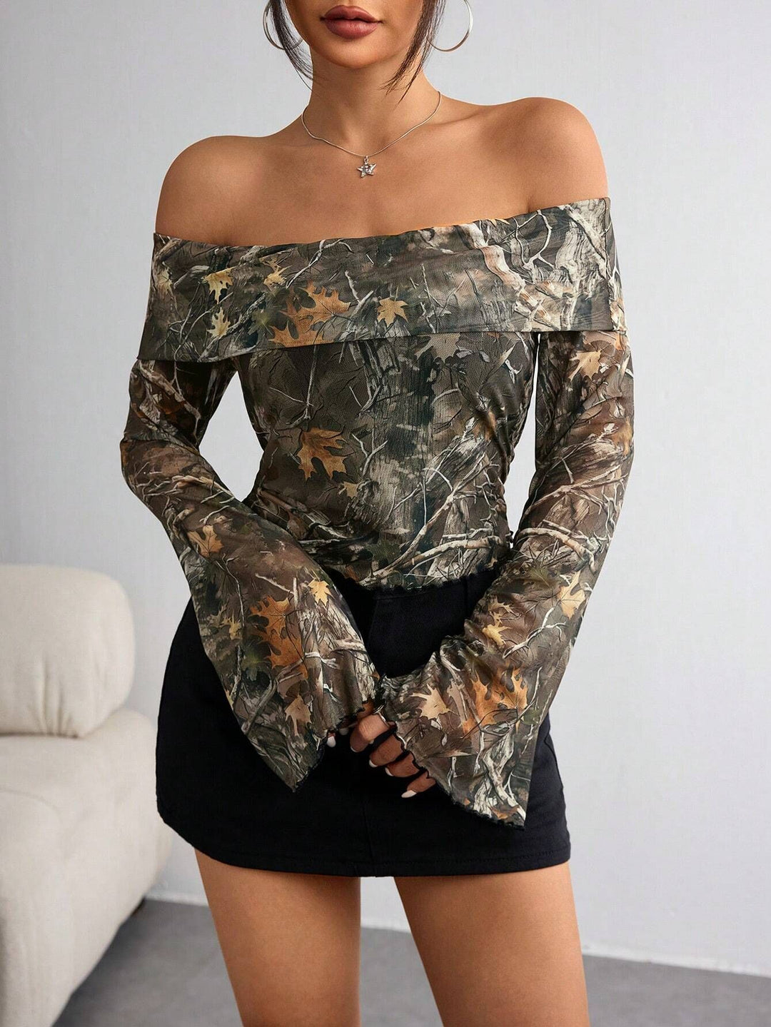 Damen Off-Shoulder Oberteil mit Ärmel-Design R&B