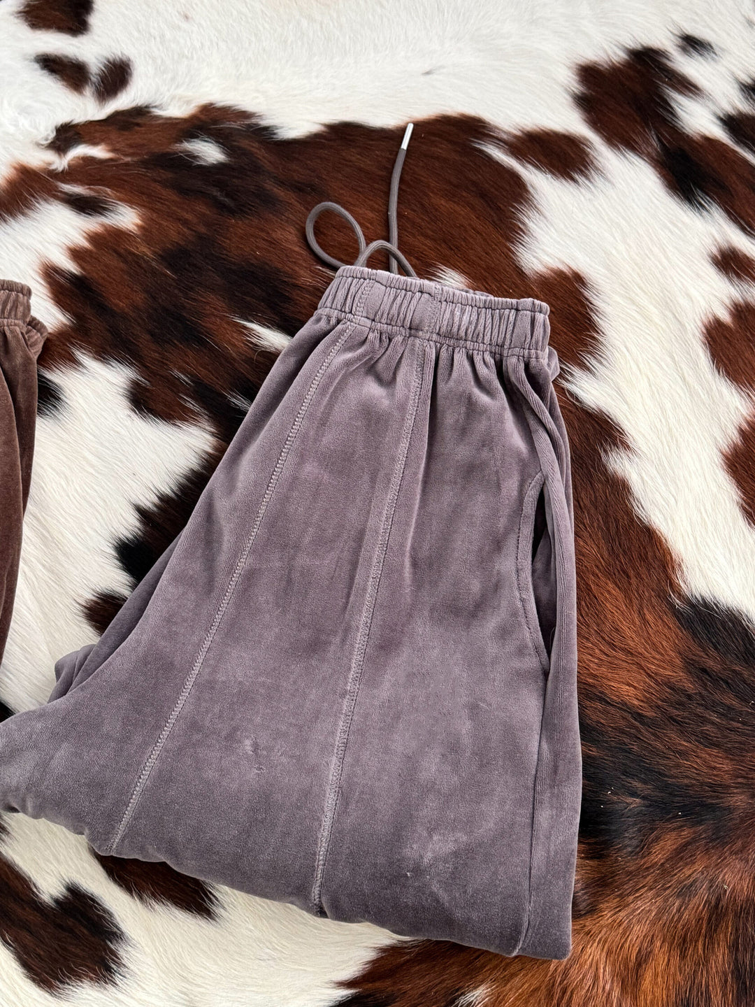 Damen weite Velours-Hose mit elastischem Bund und praktischen Seitentaschen R&B