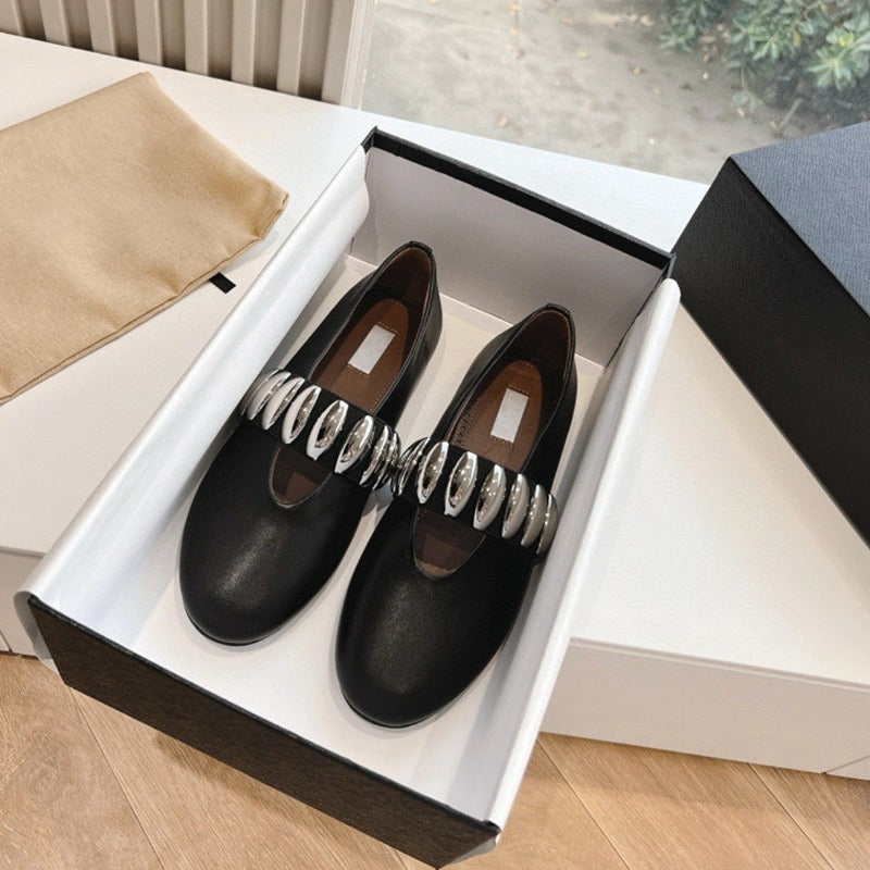 Damen Elegante und geschmackvolle Ballerinas mit modischen Metallakzenten R&B