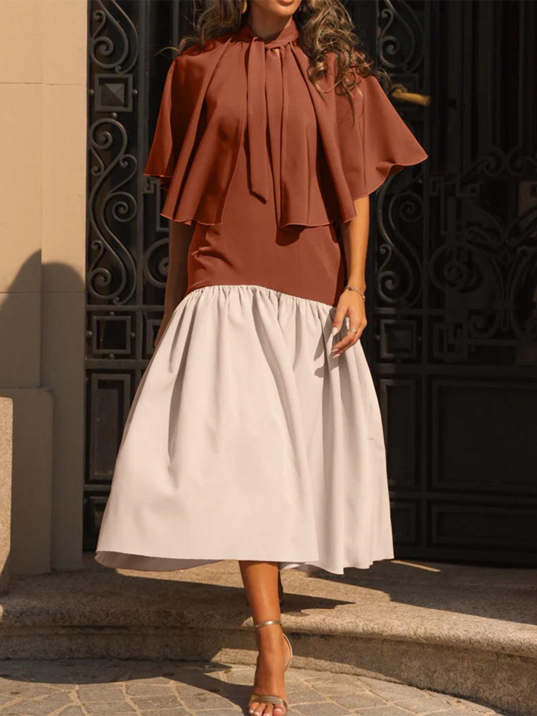 Damen Freizeitkleid mit voluminösem Überwurf und elegantem Taillenband R&B