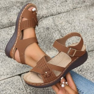 Damen Komfortable Sandalen mit eleganten Blumen-Applikationen R&B