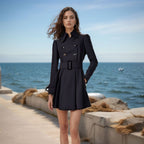 Damen eleganter Trenchcoat mit tailliertem Schnitt und dekorativen Knöpfen R&B