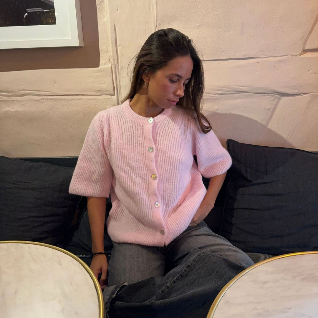 Damen kurzärmliger Strickpullover mit Knopfdetails R&B