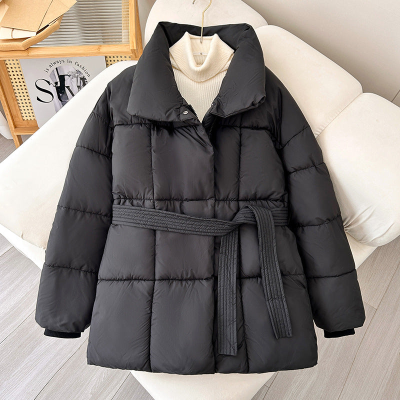 Damen modische wattierte Jacke mit Gürtel und hochschließendem Kragen R&B