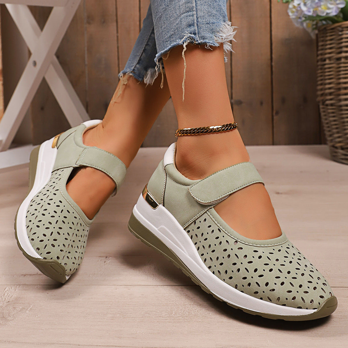 Damen Komfortable Slip-On Schuhe mit atmungsaktivem Lochmuster R&B