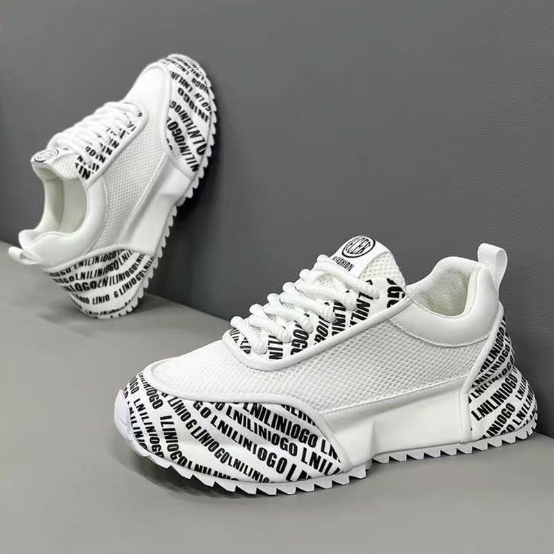 Damen Sportliche Sneakers mit markantem Schriftzug EB