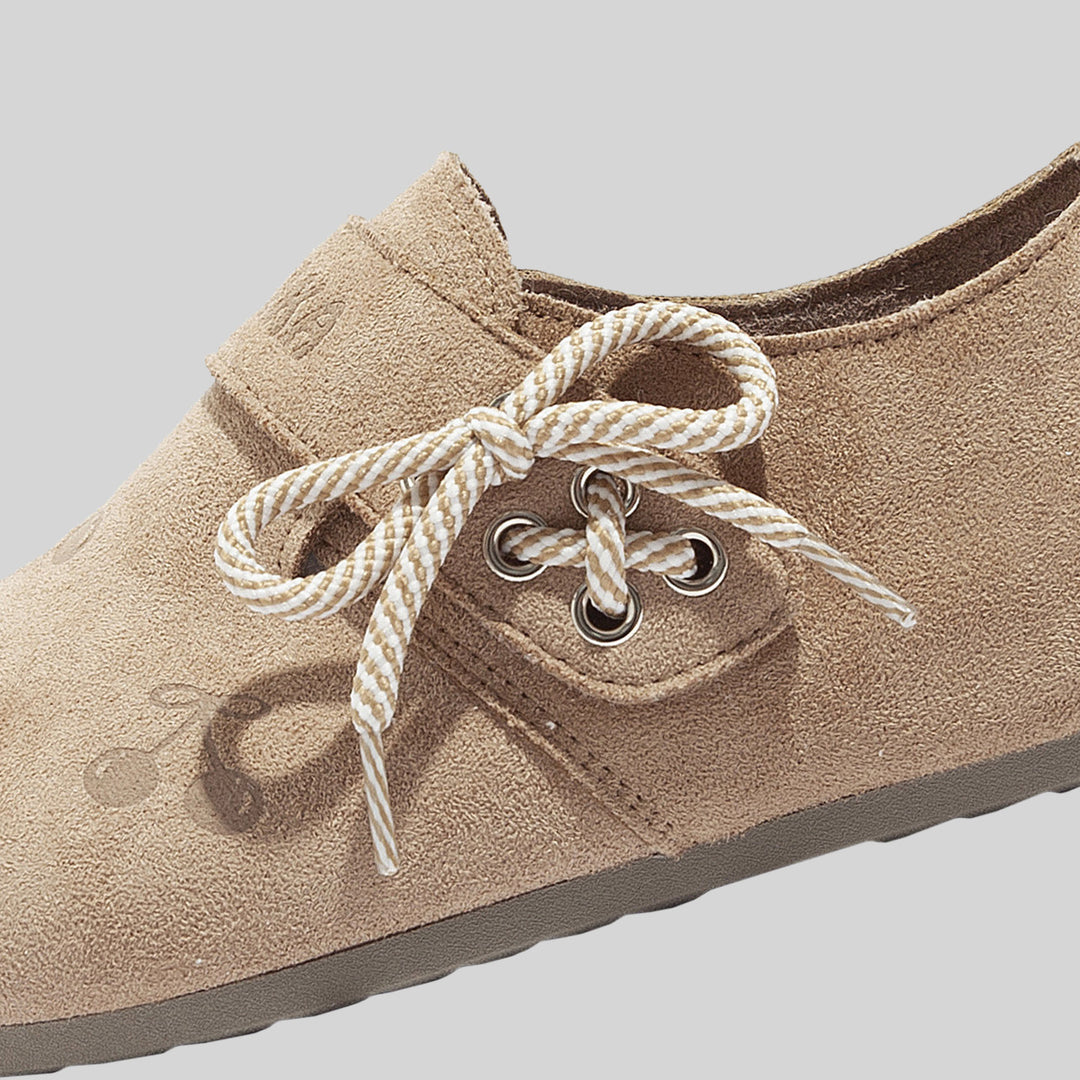 Damen Komfortable Slipper mit floralem Design und innovativer Schnürung R&B