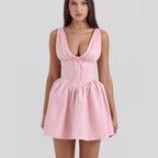 Damen Kleid mit tiefem V-Ausschnitt und voluminösem Rock R&B