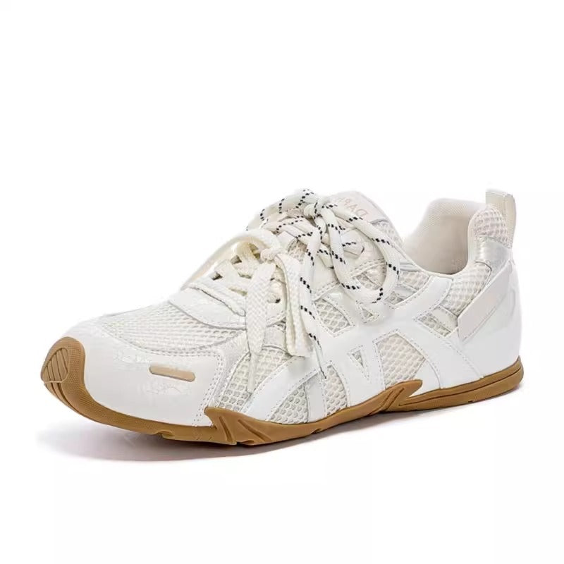 Damen Sportliche Sneakers mit atmungsaktiver Netzstruktur und reflektierenden Akzenten R&B