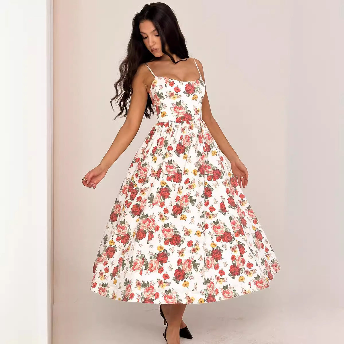 Damen Midi-Kleid mit elegantem Blumenmuster und zartem Taillenzug R&B