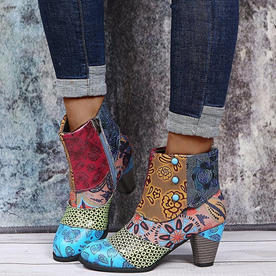 Damen Elegante Stiefeletten mit floralen Mustern und dekorativen Knöpfen R&B
