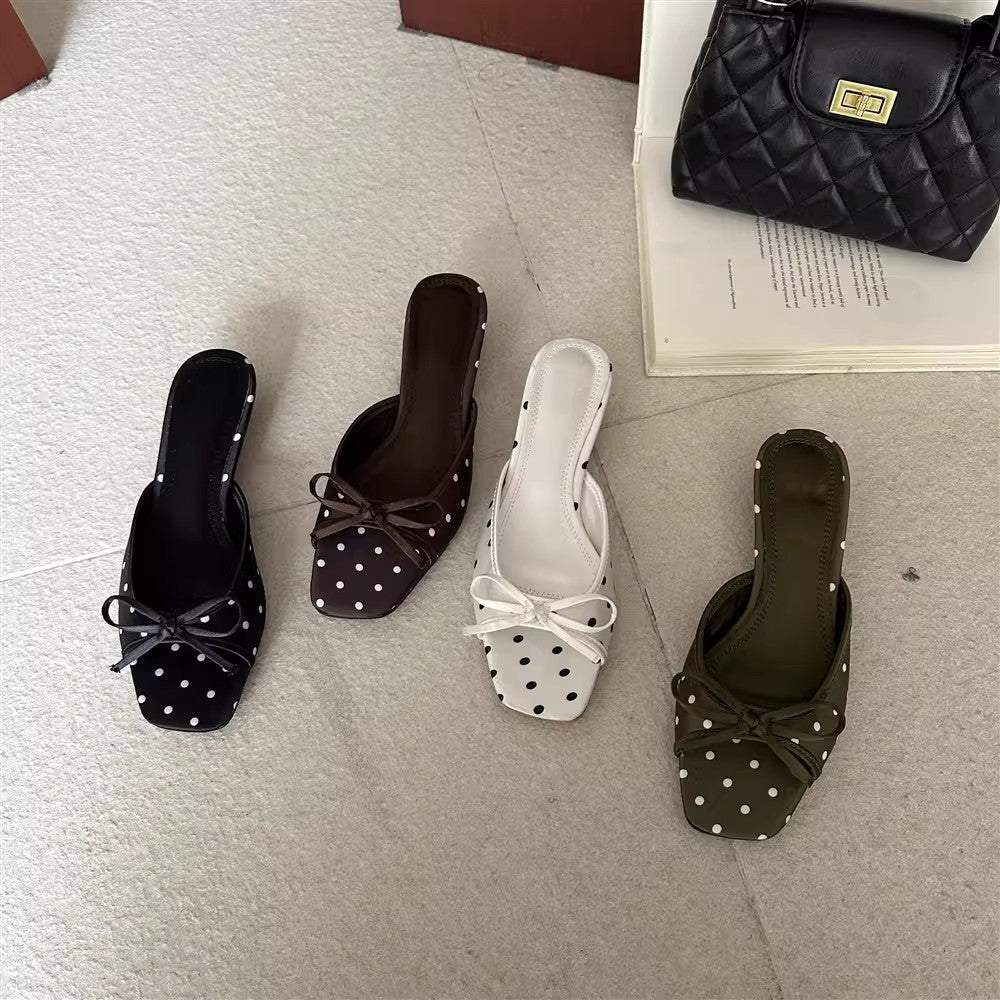 Damen Offene Mules mit dekorativen Punkten und schickem Schleifen-Detail R&B