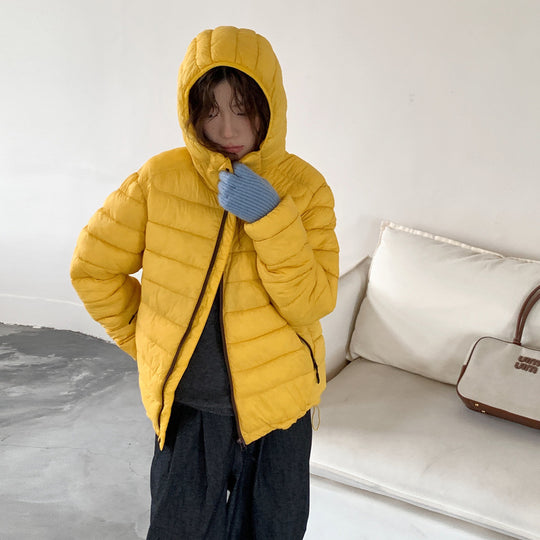 Damen ultraleichte Pufferjacke mit abnehmbarer Kapuze und elastischem Saum R&B
