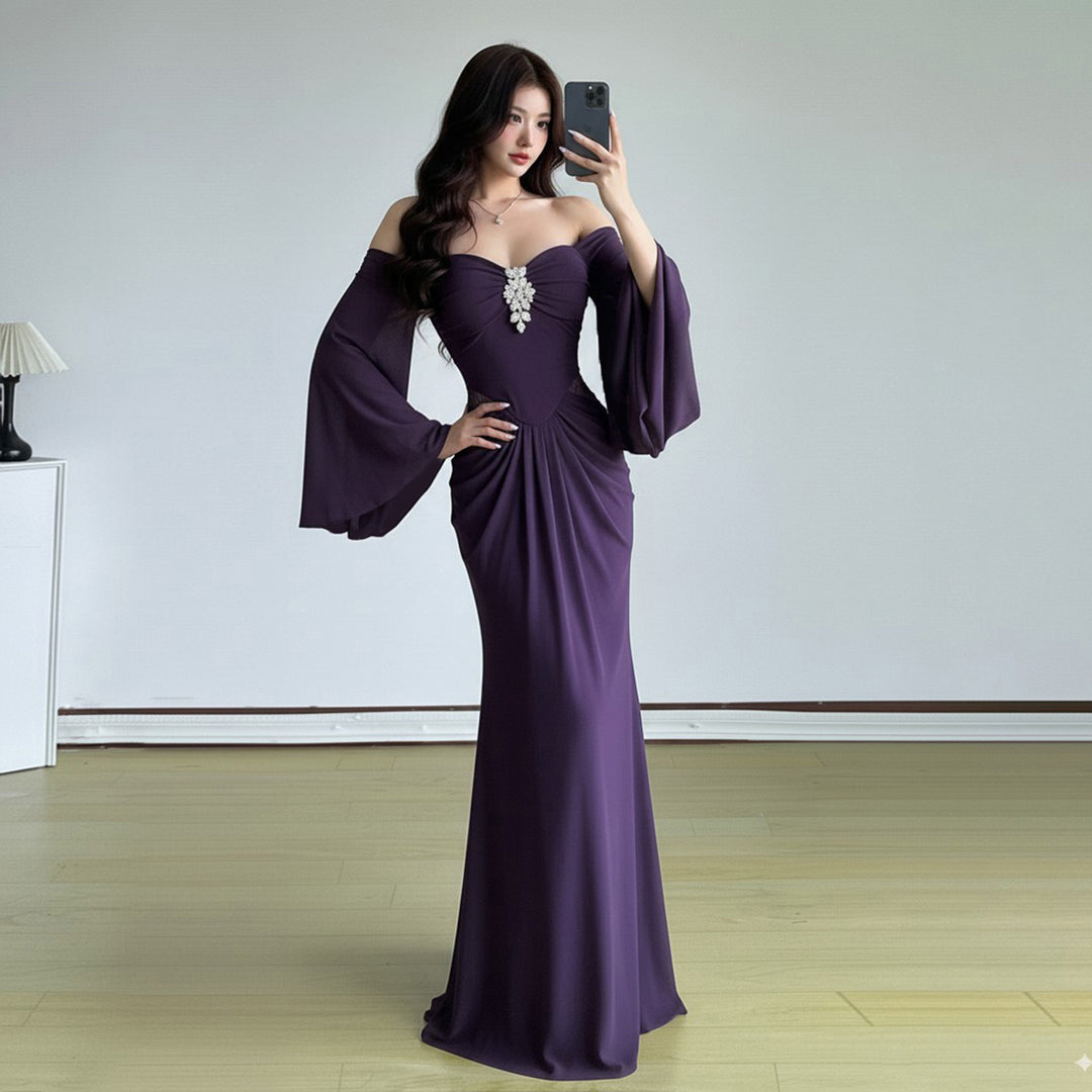 Damen elegantes Maxikleid mit großzügigen Trompetenärmeln und raffiniertem Cut-Out R&B