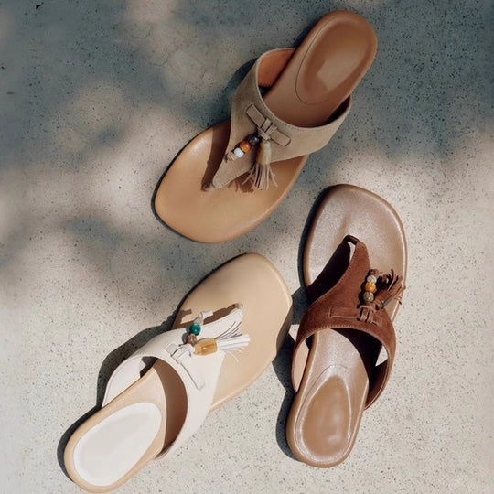 Damen Zehentrenner-Sandalen mit modischem Quastendetail und eleganter Riemenfront R&B