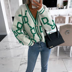 Damen Grobstrickjacke mit modernen geometrischen Muster und komfortablem Schnitt R&B