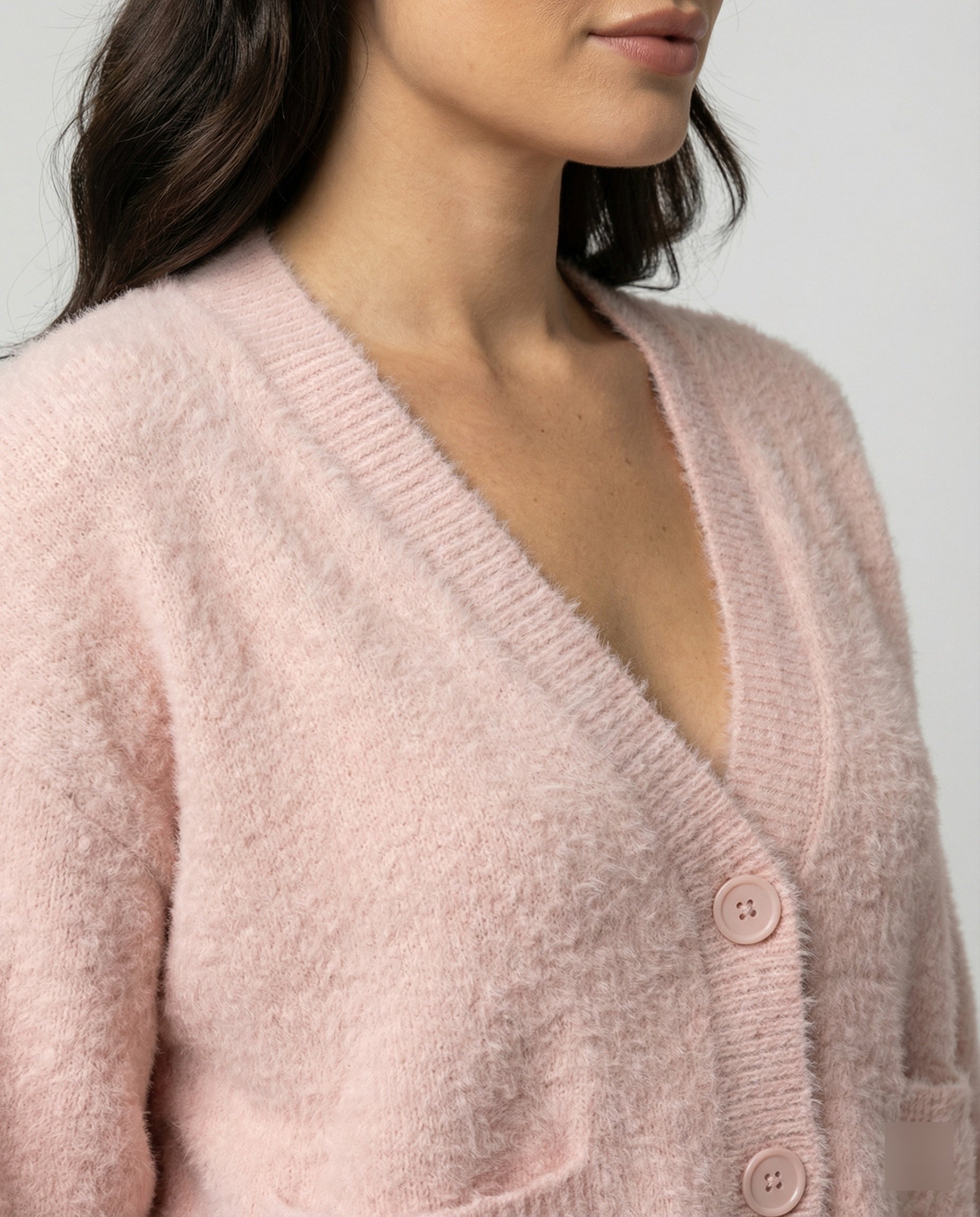 Damen flauschiger Oversize-Cardigan mit V-Ausschnitt, großer Knopfleiste, aufgesetzten Taschen und Ballonärmeln R&B