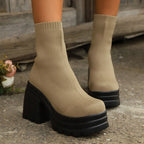 Damen Strick-Stiefeletten mit farbenfrohem Akzent und robustem Blockabsatz R&B