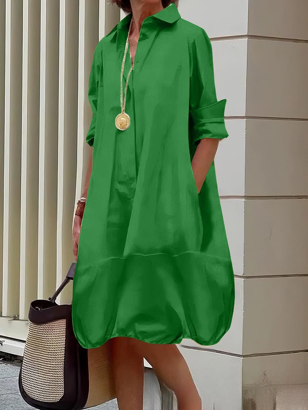 Damen Lässiges Hemdblusenkleid mit weit geschnittenem Saum R&B