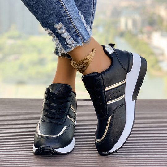 Damen nan City-Sneaker mit gedämpfter Keilsohle, gepolstertem Komfortfußbett und eleganten Metallic-Details R&B