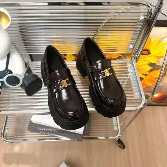 Damen Elegante Loafer mit goldenen Akzenten und dicker Sohle R&B