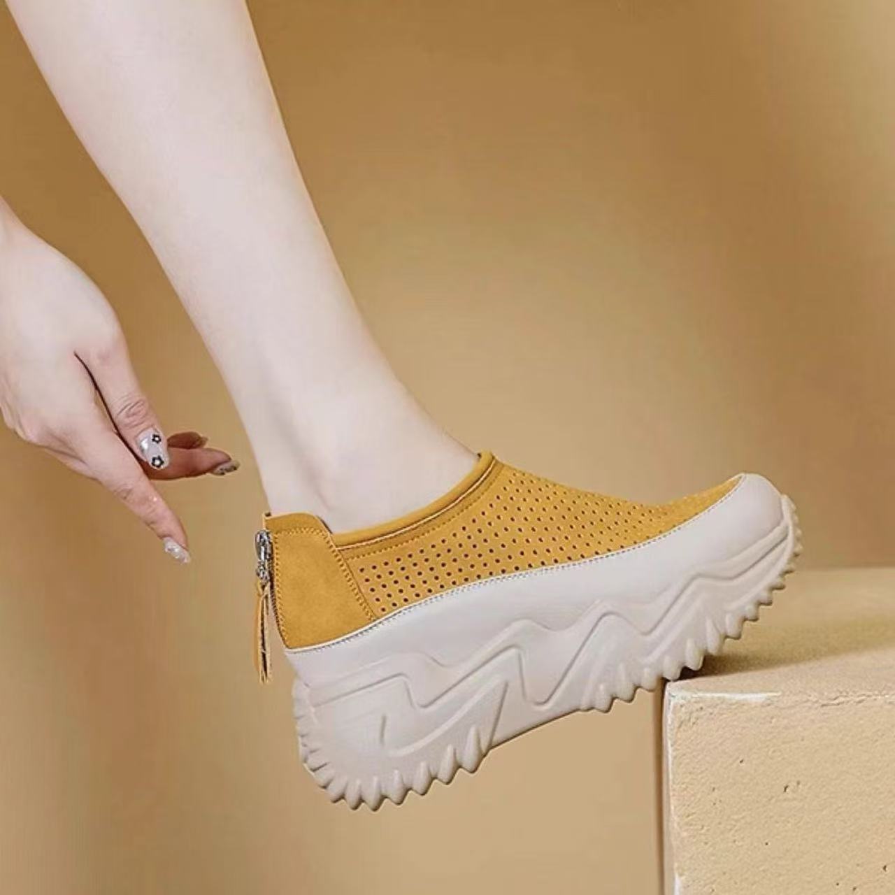 Damen Bequeme Slip-On Sneakers mit luftdurchlässigem Obermaterial und rutschfester Sohle R&B