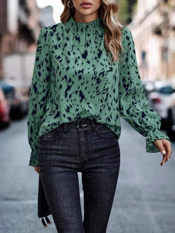 Damen Elegante Bluse mit raffiniertem Kragen und auffälligem Tiereffekt R&B