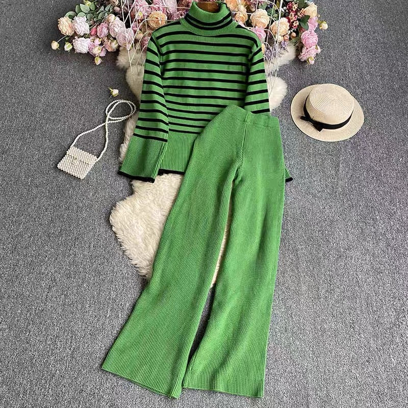Damen elegantes gestreiftes Strickensemble mit hohem Kragen und weitem Bein R&B
