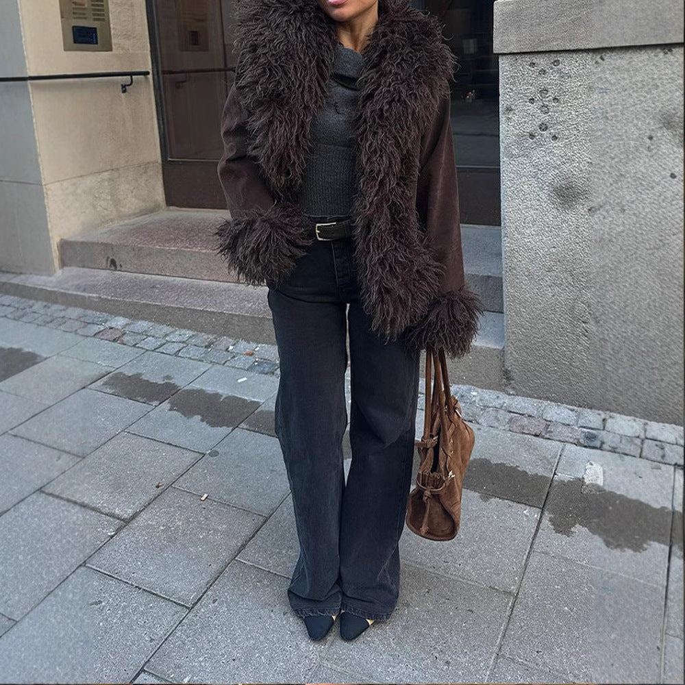 Damen lässige Kurzjacke aus plüschigem Material mit einzigartigem Schnitt R&B