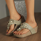 Damen Wedge-Sandaletten mit floralen Verzierungen und bequemer Absatztechnologie R&B