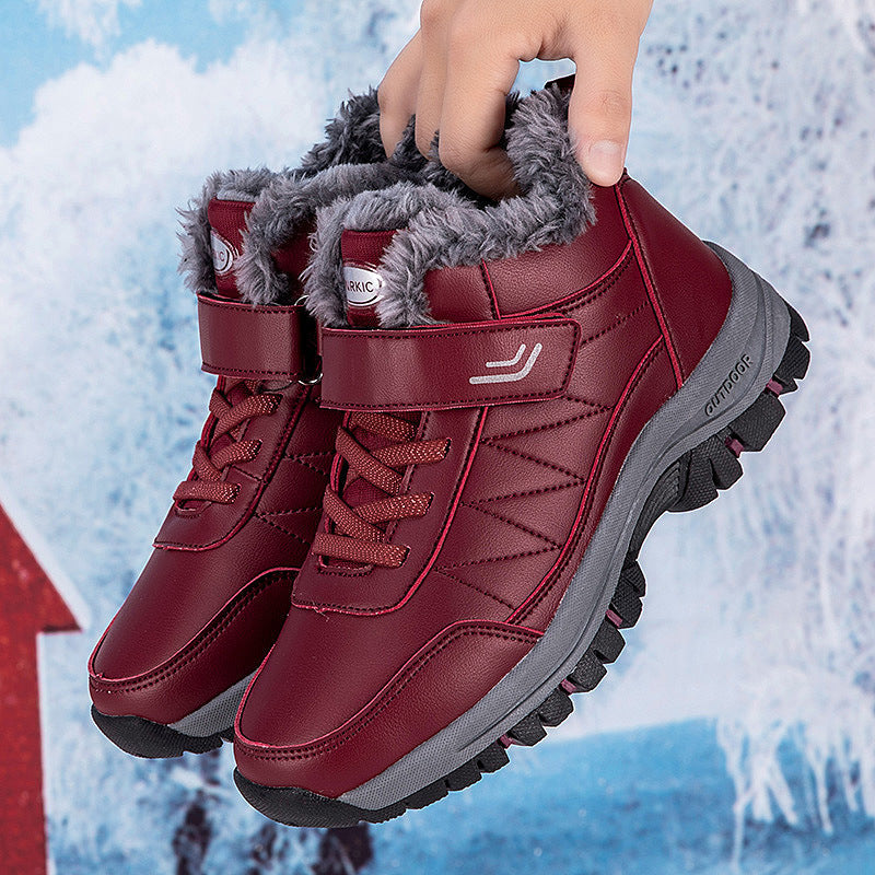 Damen Wintersteiger mit isolierendem Warmfutter und rutschfester Sohle R&B