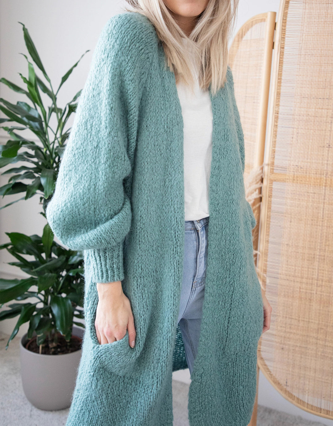 Damen Oversized Strickmantel mit lässigem V-Ausschnitt und luftiger Maschenstruktur R&B