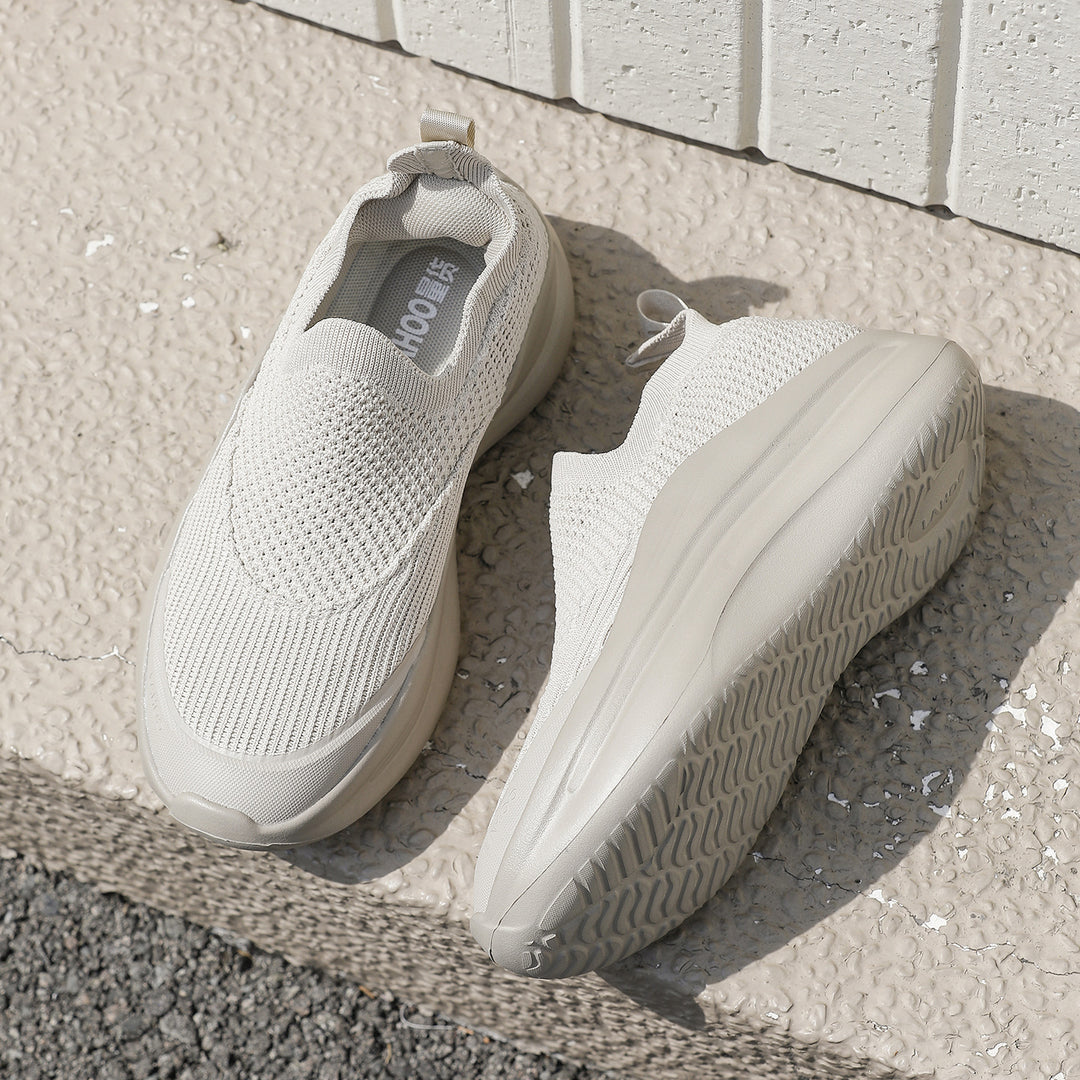 Damen Sportliche Slip-On Sneakers mit atmungsaktivem Strickoberteil und flexiblem Fußbett R&B