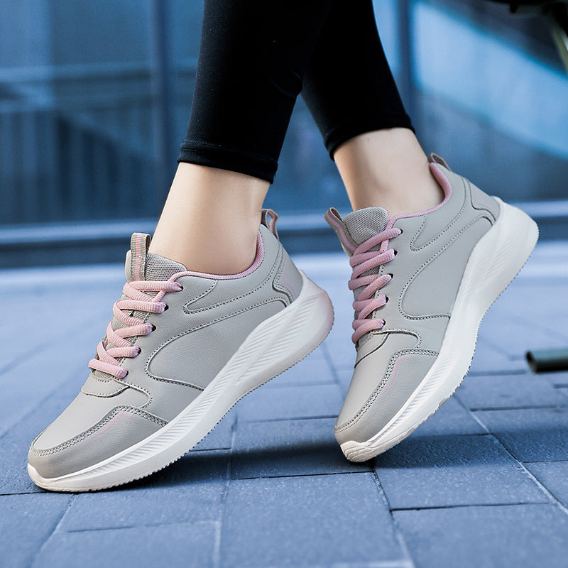 Damen Sportliche Schnür-Sneaker mit dämpfender Sohle und atmungsaktiver Konstruktion