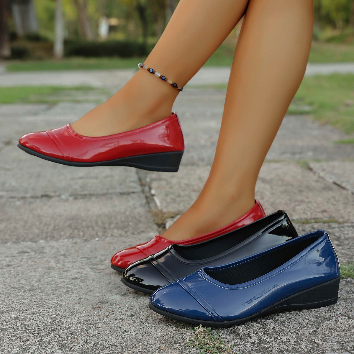 Damen Elegante Ballerinas mit komfortablem Fußbett und glänzender Oberfläche