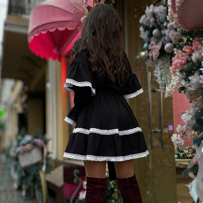 Damen elegantes Kleid mit Volants und Spitzenverzierungen R&B