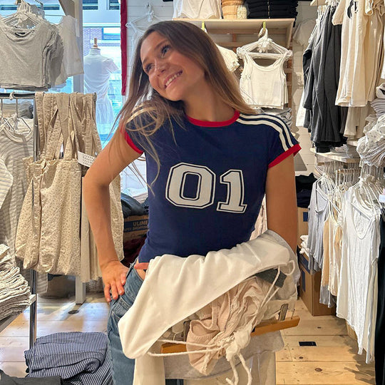 Damen asymmetrisches Kurzarmoberteil mit lässigem Schnitt und Kapuzendetail R&B