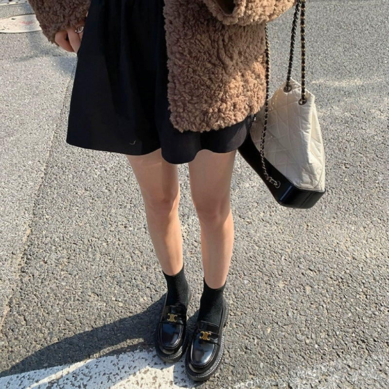 Damen elegante Loafers mit glänzender Oberfläche und robustem Plateau R&B