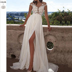 Damen Hochzeitskleid mit elegantem Spitzen-Oberteil und fließendem Rock R&B