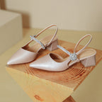 Damen Slingback-Pumps mit geschmackvollem Schmuckdetail