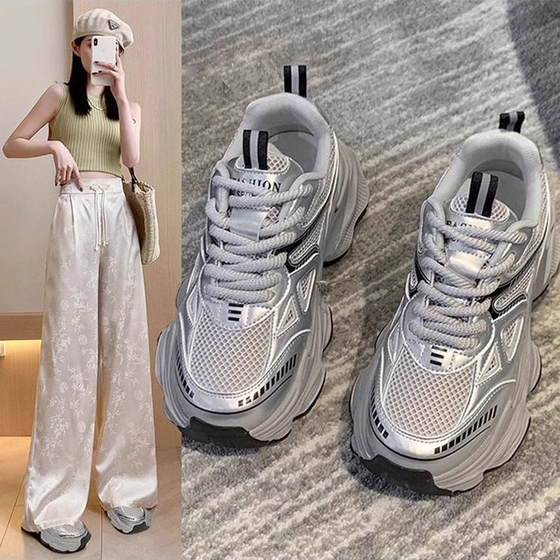 Damen Sportliche Sneakers mit atmungsaktiven Mesh-Details und dämpfender Sohle R&B